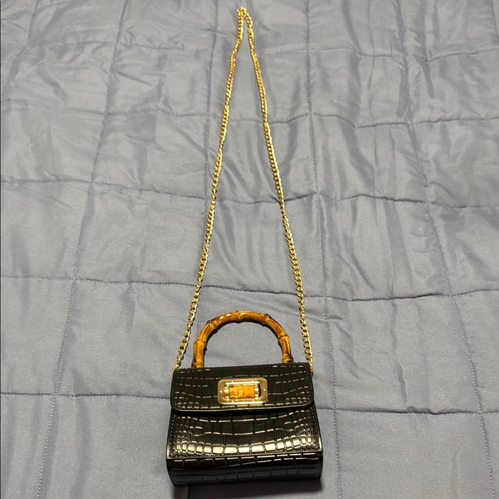 Elegant Black Croc-Embossed Mini Bag with Gold Chain